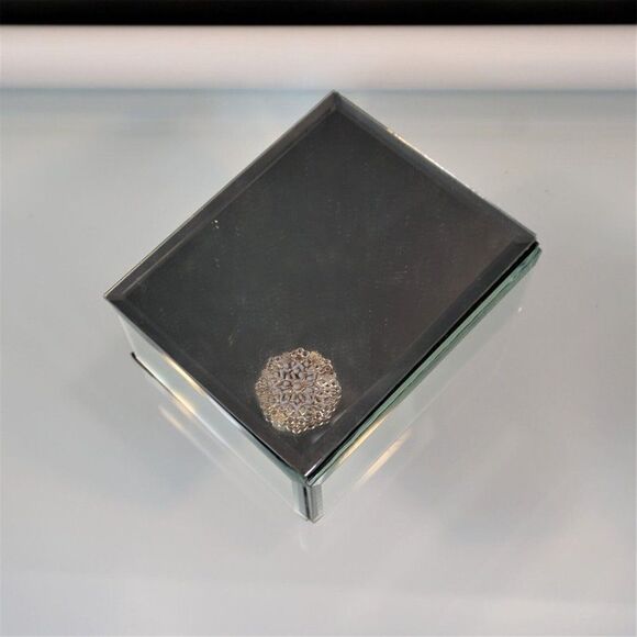 Mirrored All Over Jewelry Box - Picture 4 of 5